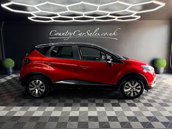 Used Renault Captur 2018 for sale - 78658537: Photo
