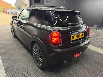 Used MINI Hatch 2018 for sale - 78907813: Photo