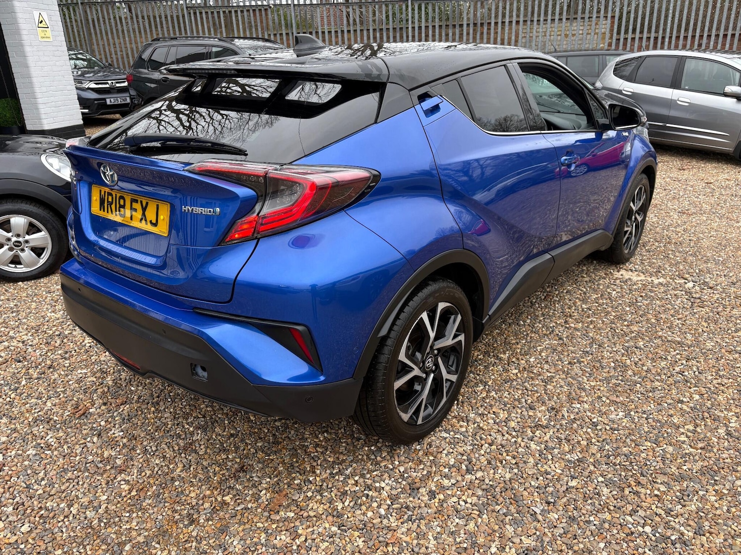 Used Toyota C-HR 2018 for sale - 76646350: Photo 14