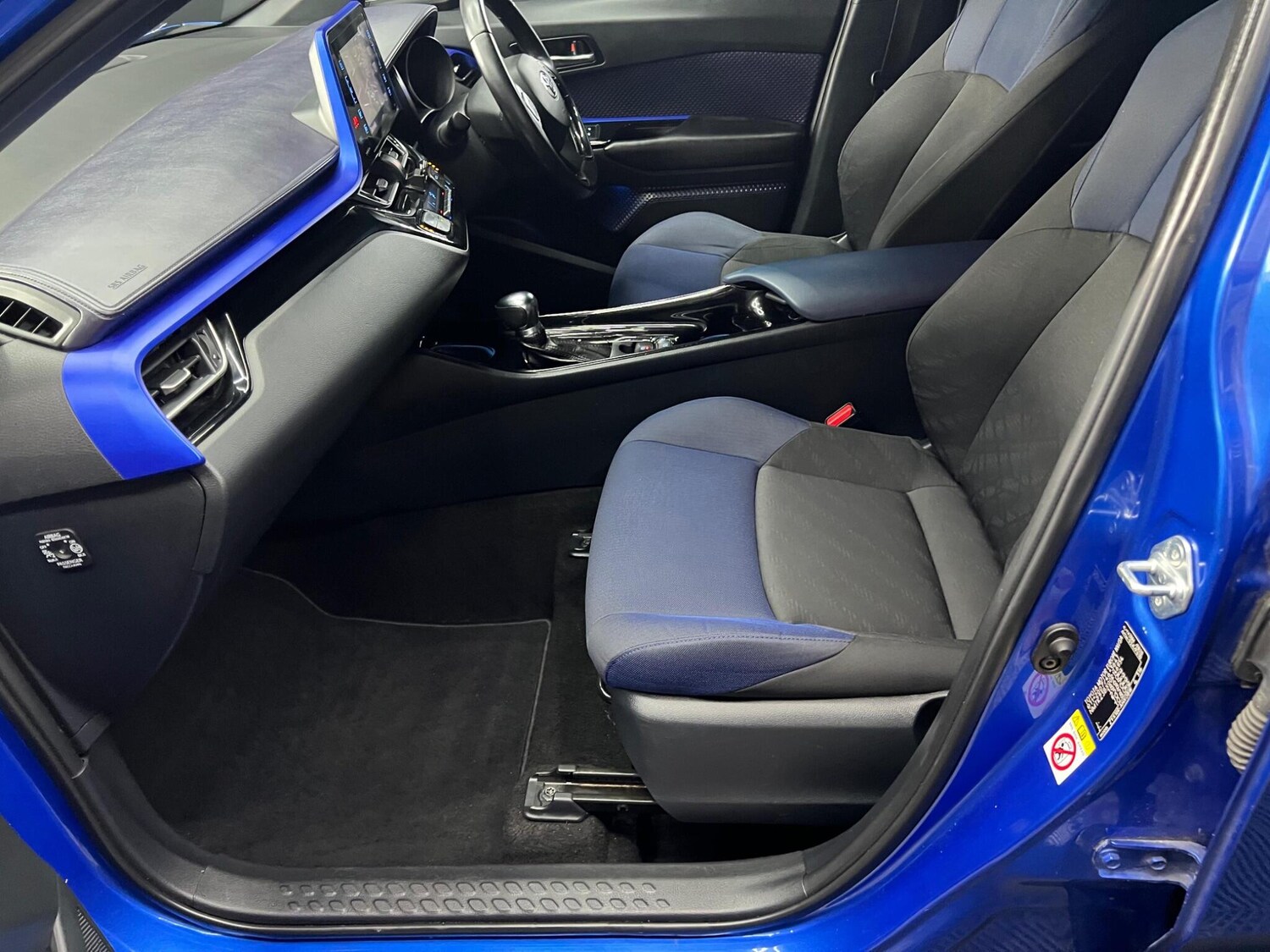 Used Toyota C-HR 2018 for sale - 76646350: Photo 28