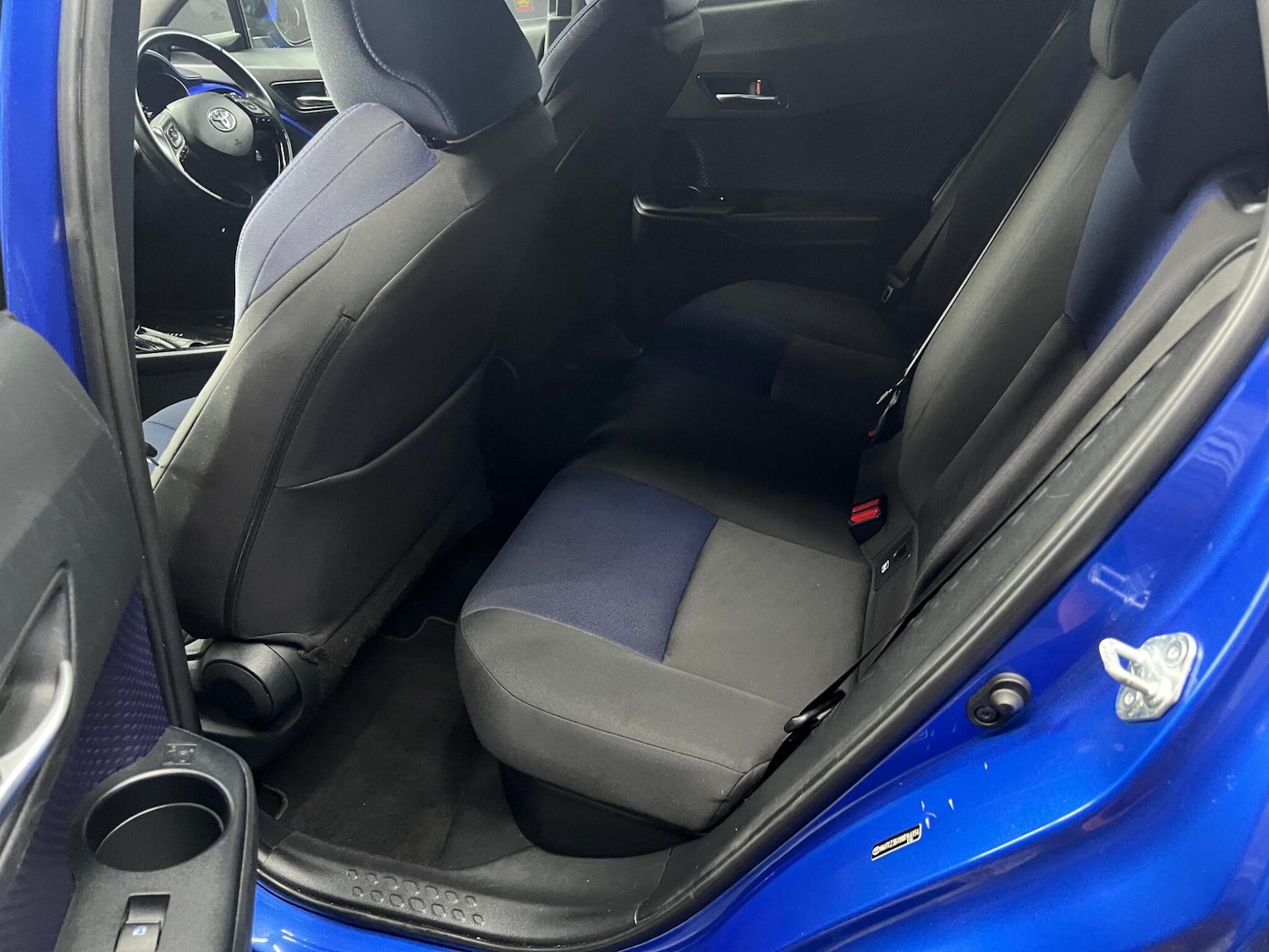 Used Toyota C-HR 2018 for sale - 76646350: Photo 30