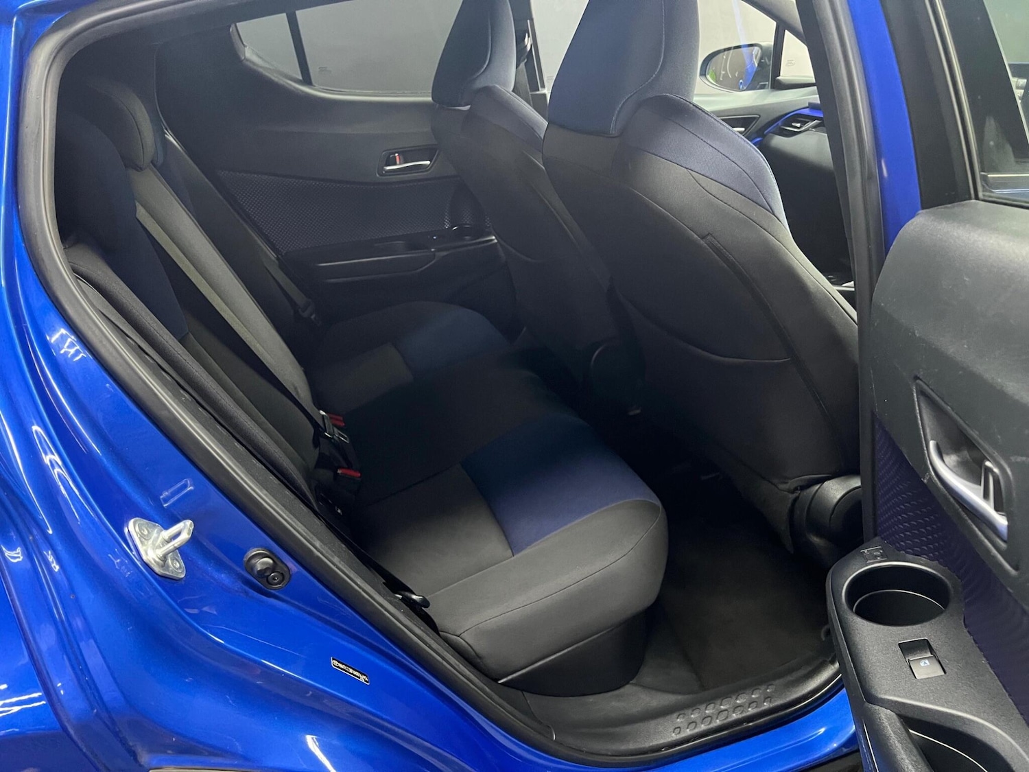 Used Toyota C-HR 2018 for sale - 76646350: Photo 31