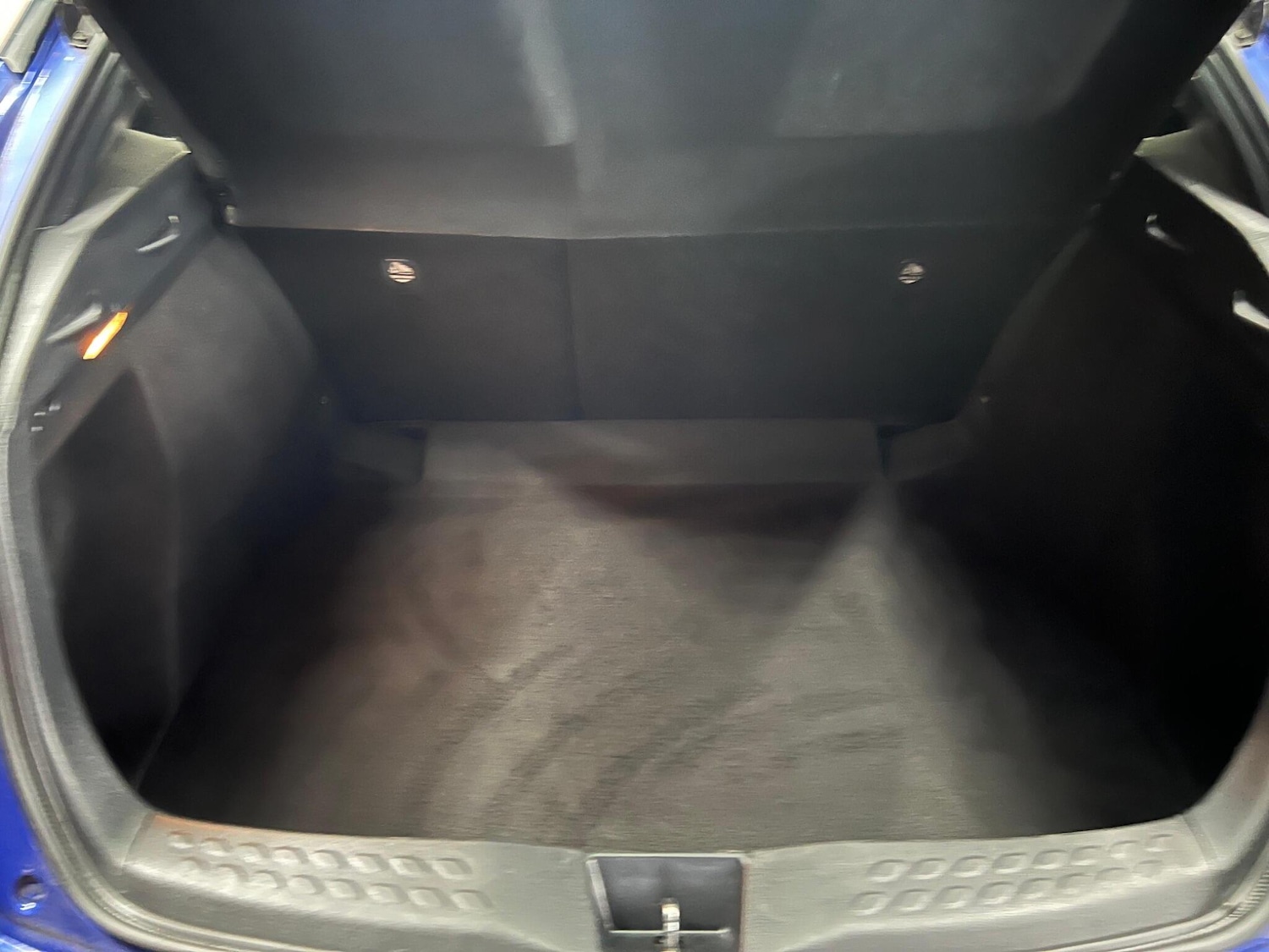 Used Toyota C-HR 2018 for sale - 76646350: Photo 34