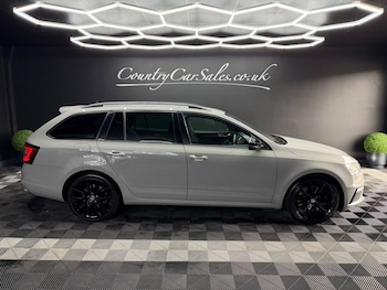 Used Skoda Octavia 2018 for sale - 79562368: Photo