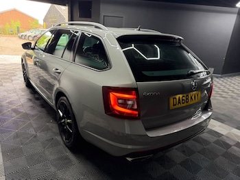 Used Skoda Octavia 2018 for sale - 79562368: Photo