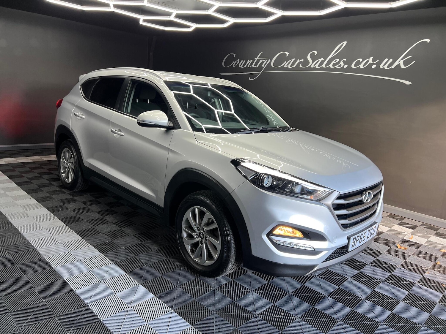 Used Hyundai TUCSON 2016 for sale - 76647486: Photo 3
