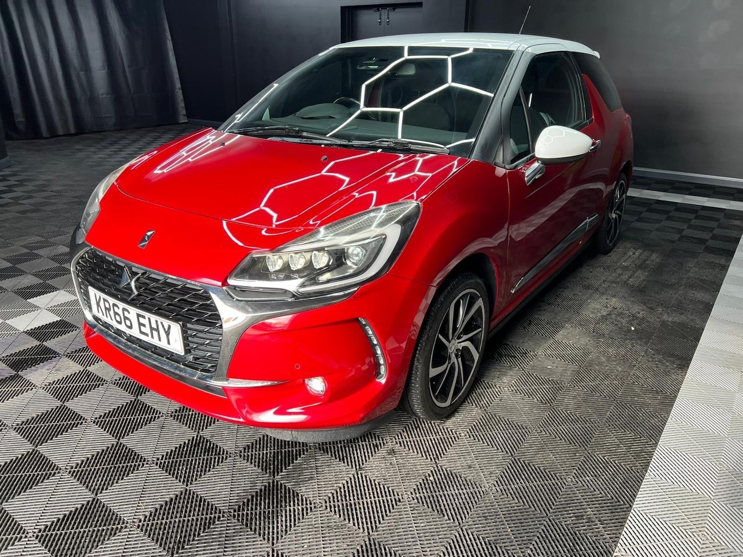 Used DS Automobiles DS 3 2016 for sale - 76647470: Photo 4