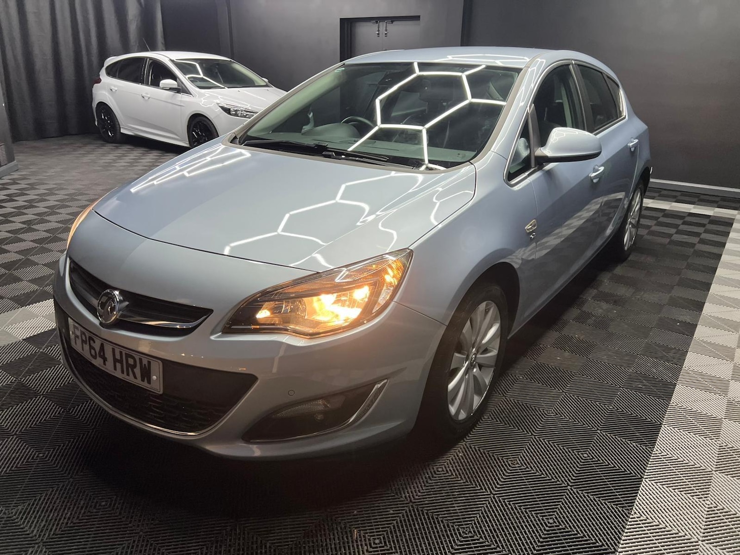 Used Vauxhall Astra 2015 for sale - 76823814: Photo 5