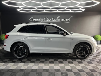 Used Audi Q5 2020 for sale - 76647576: Photo