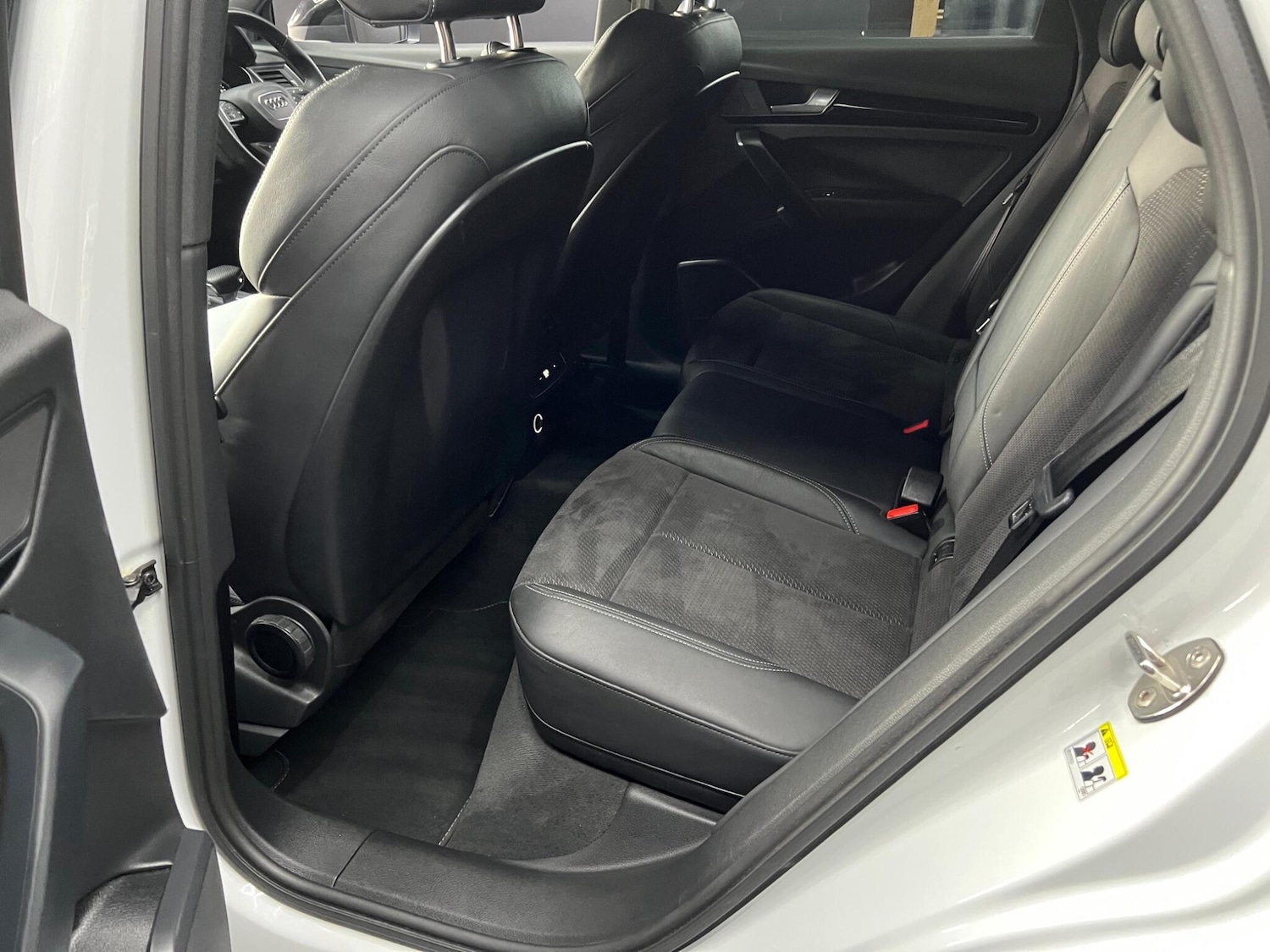 Used Audi Q5 2020 for sale - 76647576: Photo 23