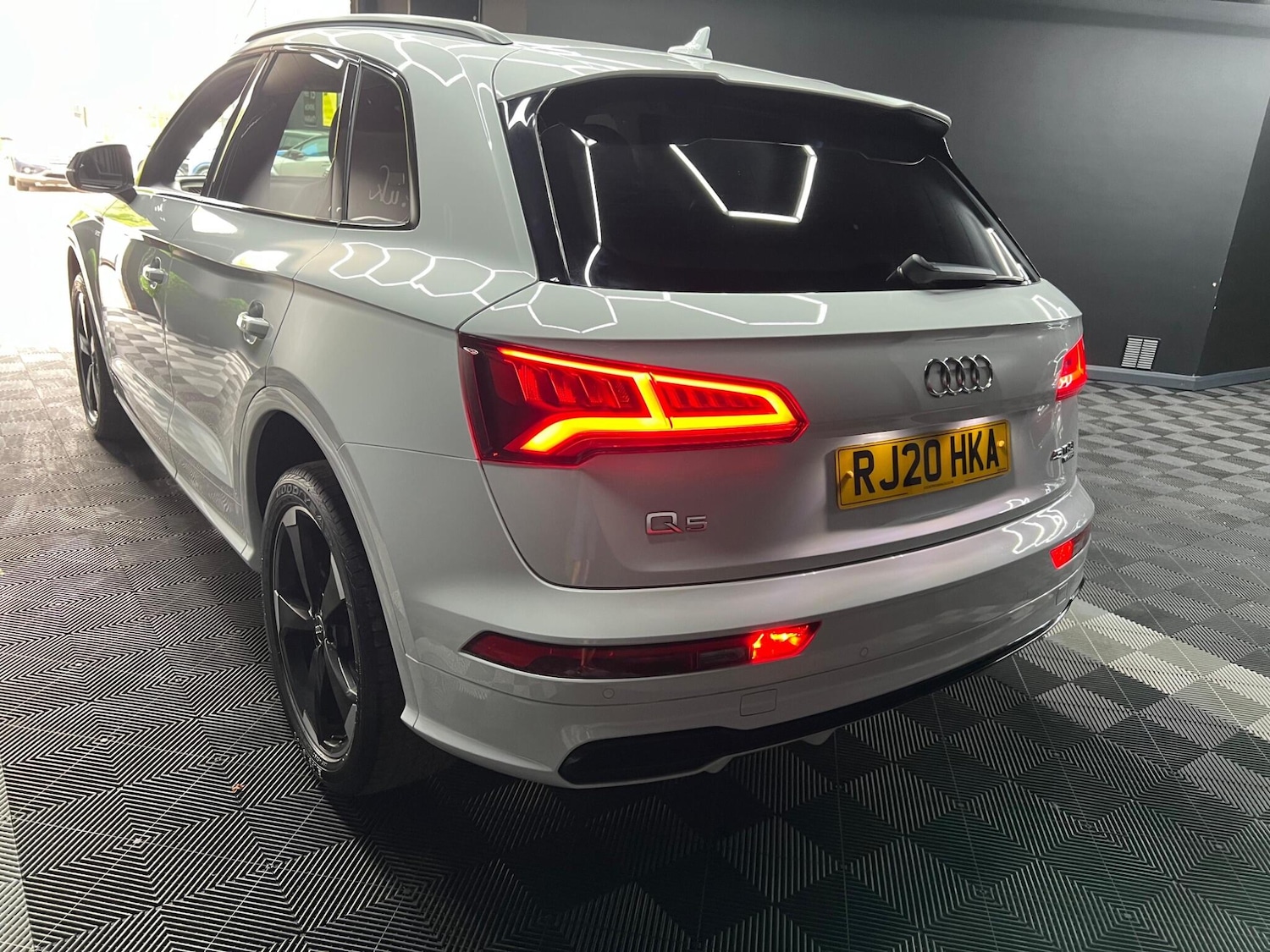Used Audi Q5 2020 for sale - 76647576: Photo 5