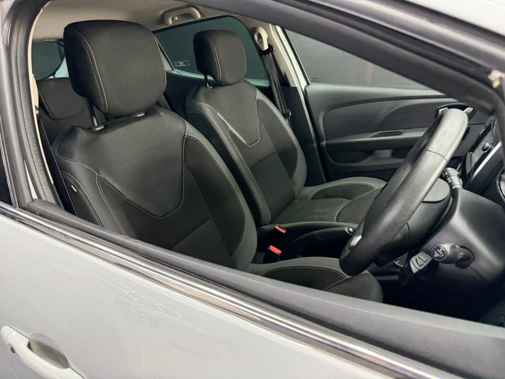 Used Renault Clio 2019 for sale - 78003012: Photo 28