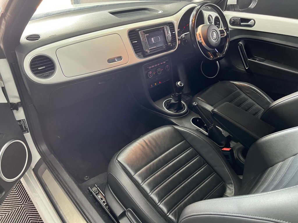 Used Volkswagen Beetle 2015 for sale - 77729918: Photo 25