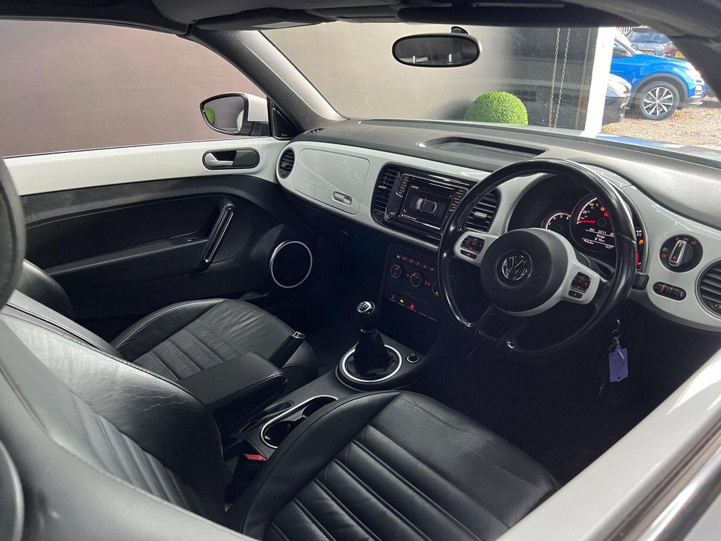 Used Volkswagen Beetle 2015 for sale - 77729918: Photo 26