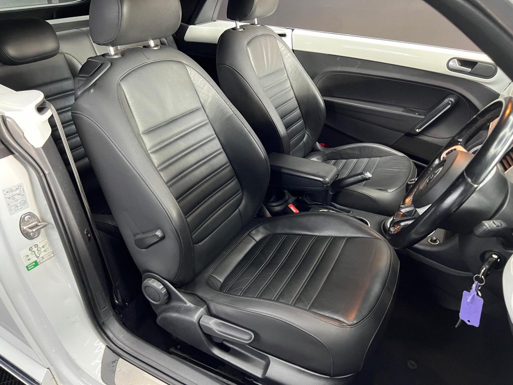 Used Volkswagen Beetle 2015 for sale - 77729918: Photo 29