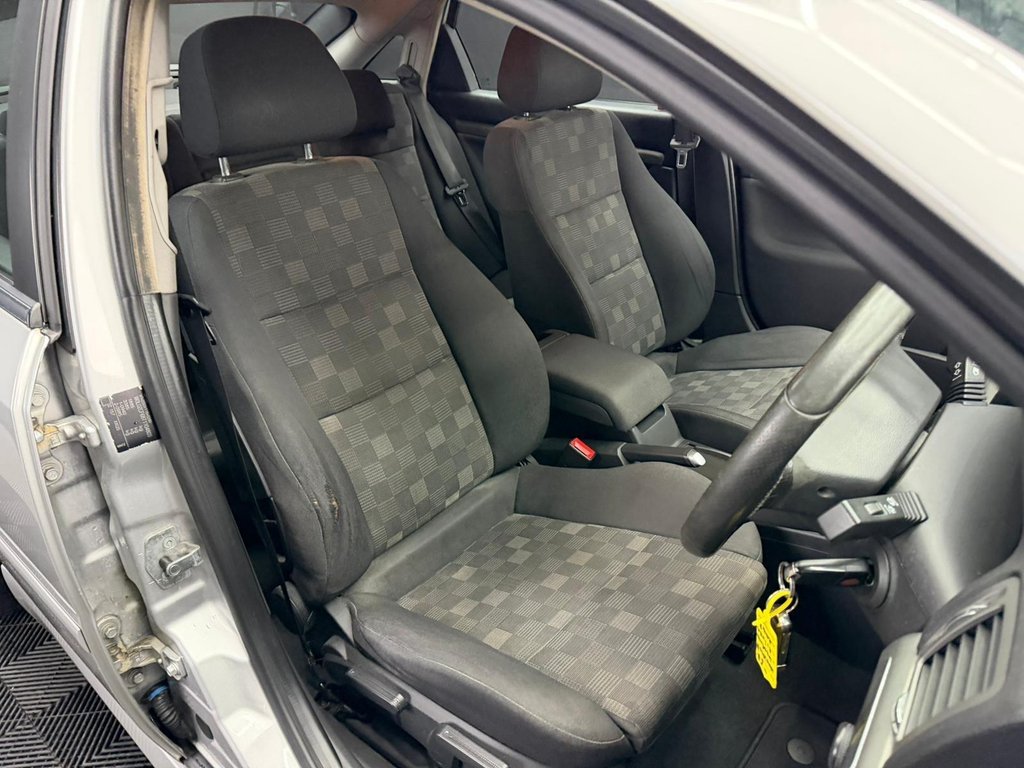 Used Vauxhall Vectra 2007 for sale - 77729928: Photo 34