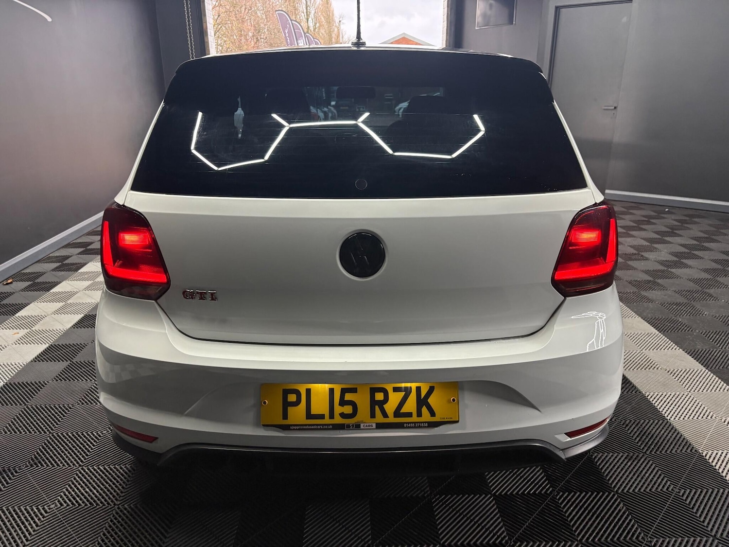 Used Volkswagen Polo 2015 for sale - 77156119: Photo 11