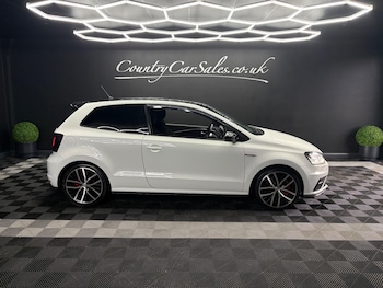 Used Volkswagen Polo 2015 for sale - 77156119: Photo