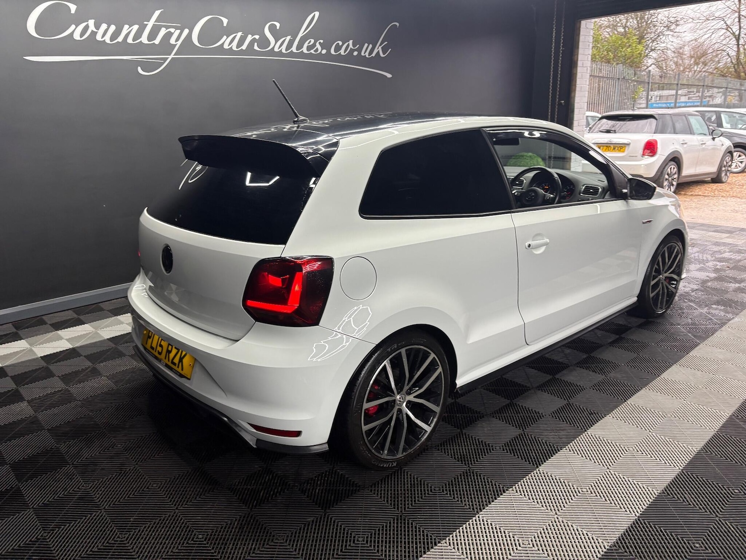 Used Volkswagen Polo 2015 for sale - 77156119: Photo 5