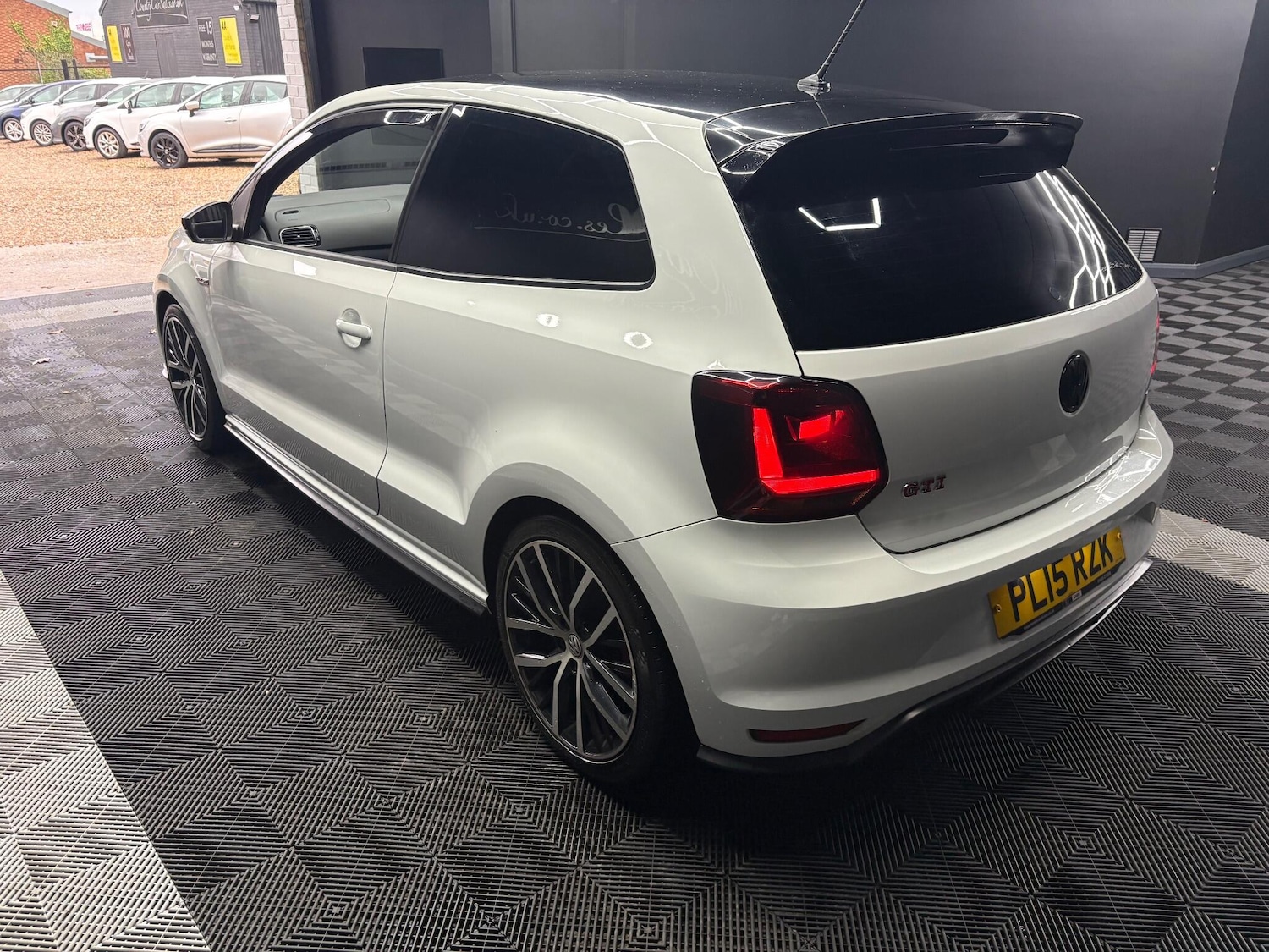 Used Volkswagen Polo 2015 for sale - 77156119: Photo 7