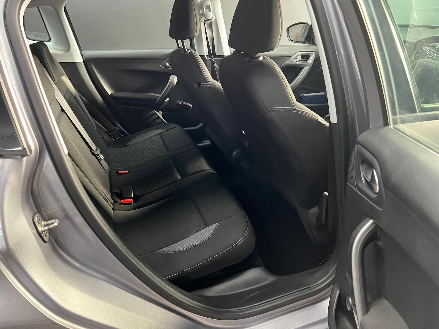 Used Peugeot 2008 2016 for sale - 76647627: Photo 40