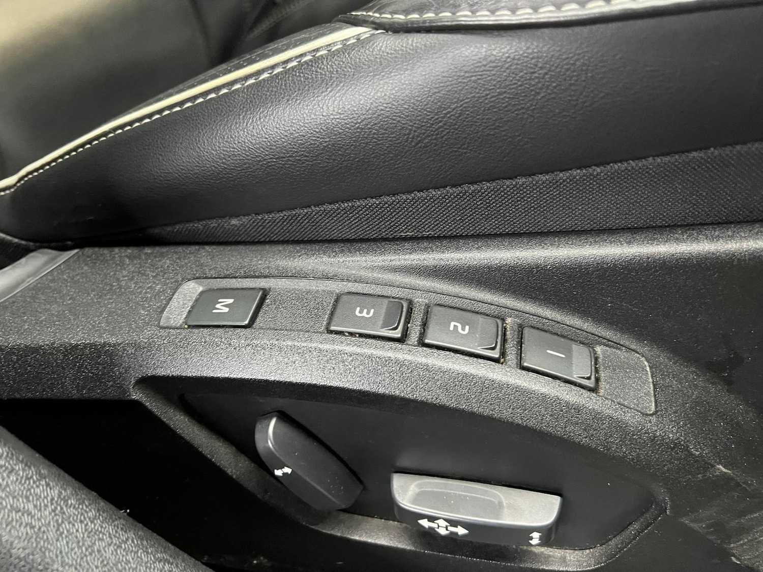 Used Volvo V40 for sale - 77174627: Photo 39