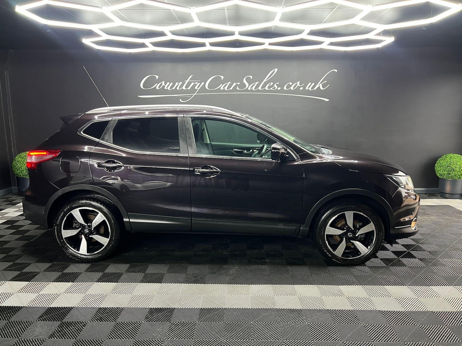 Used Nissan Qashqai 2017 for sale - 76647569: Photo 1