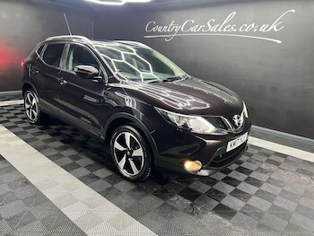 Used Nissan Qashqai 2017 for sale - 76647569: Photo