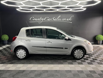 Used Renault Clio 2009 for sale - 77455638: Photo