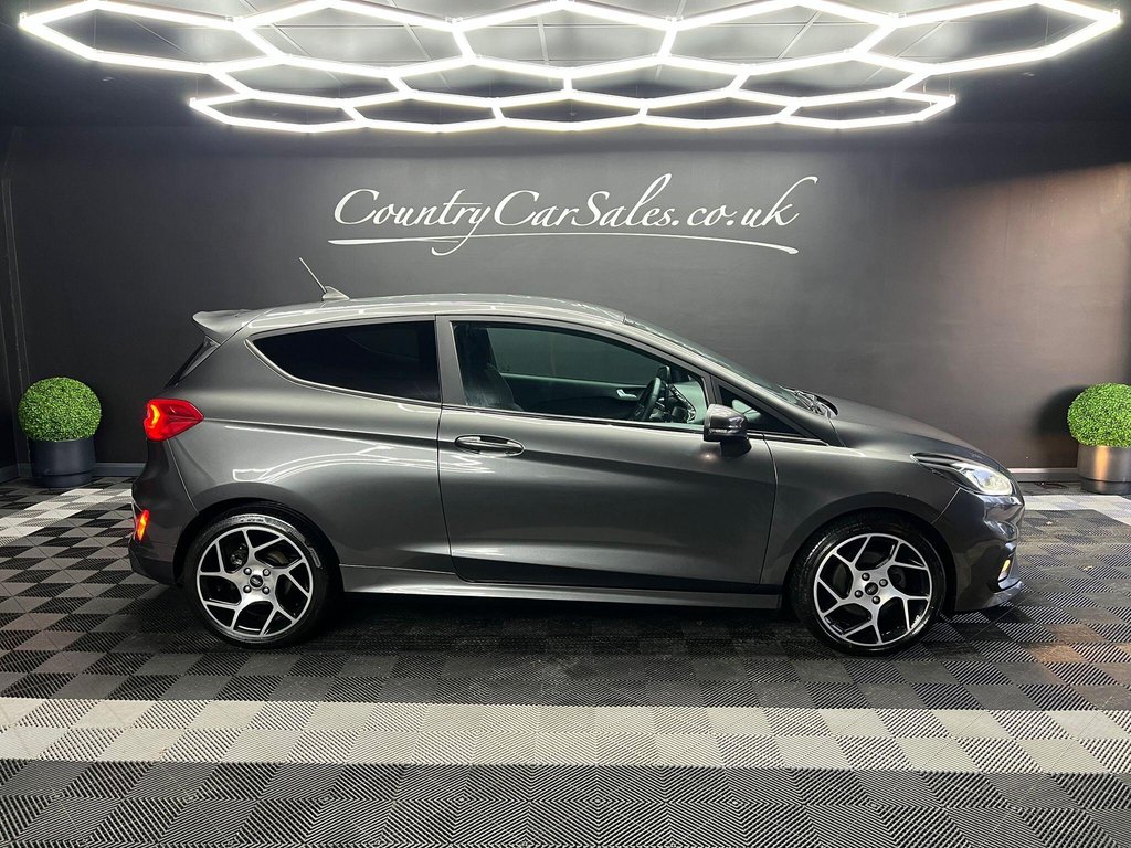 Used Ford Fiesta 2020 for sale - 77729933: Photo 1
