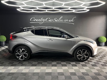 Used Toyota C-HR 2018 for sale - 76646351: Photo