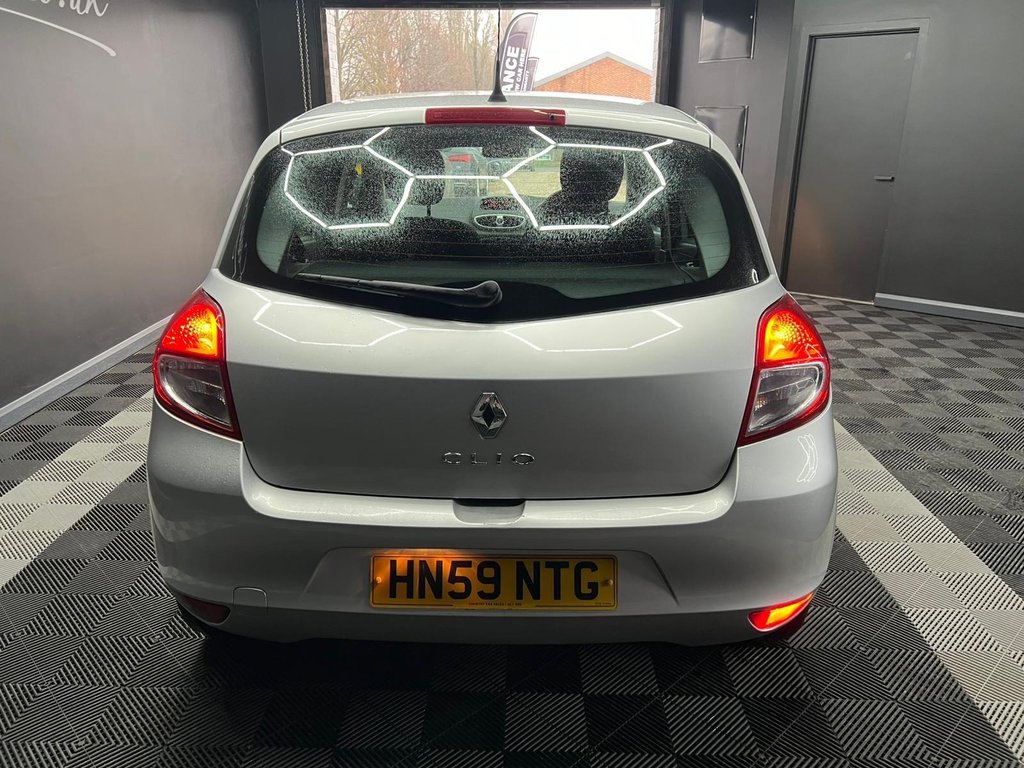 Used Renault Clio 2009 for sale - 77729904: Photo 11