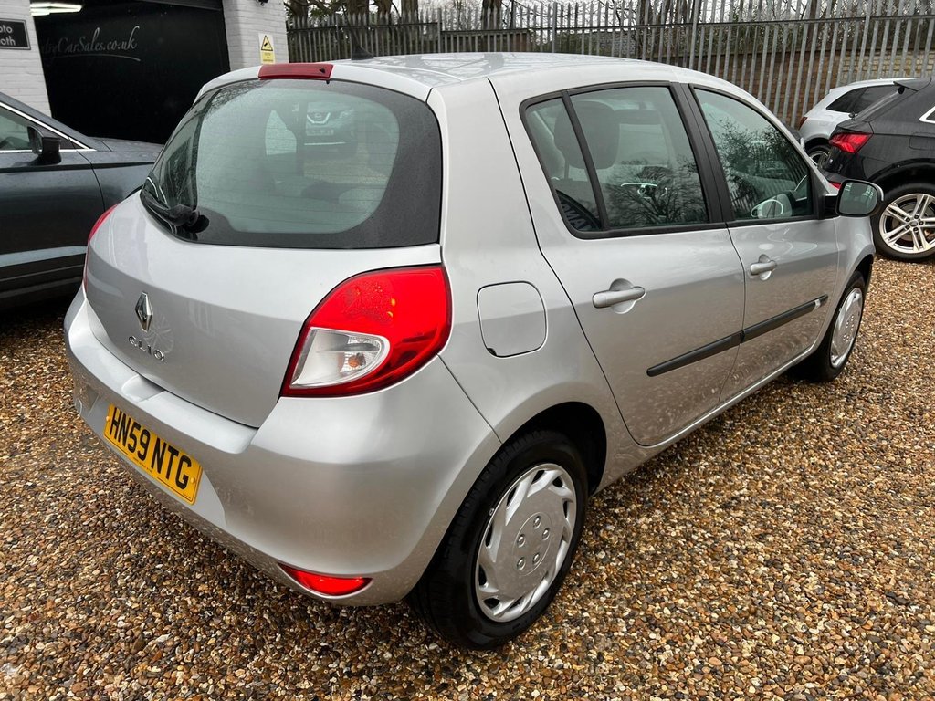 Used Renault Clio 2009 for sale - 77729904: Photo 15