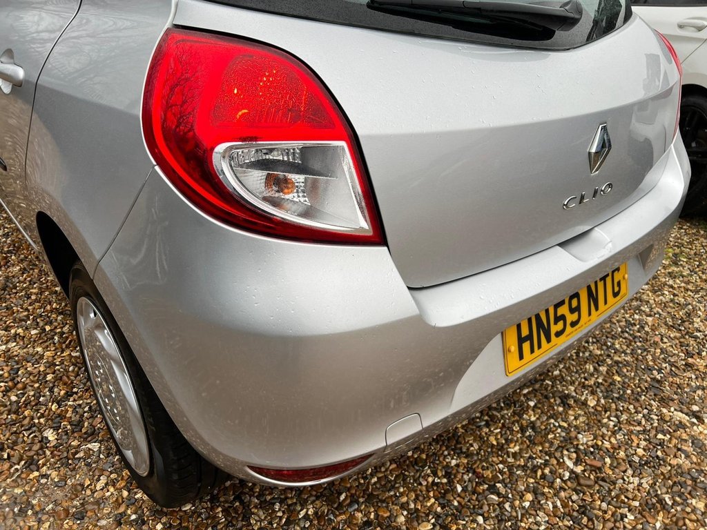 Used Renault Clio 2009 for sale - 77729904: Photo 25