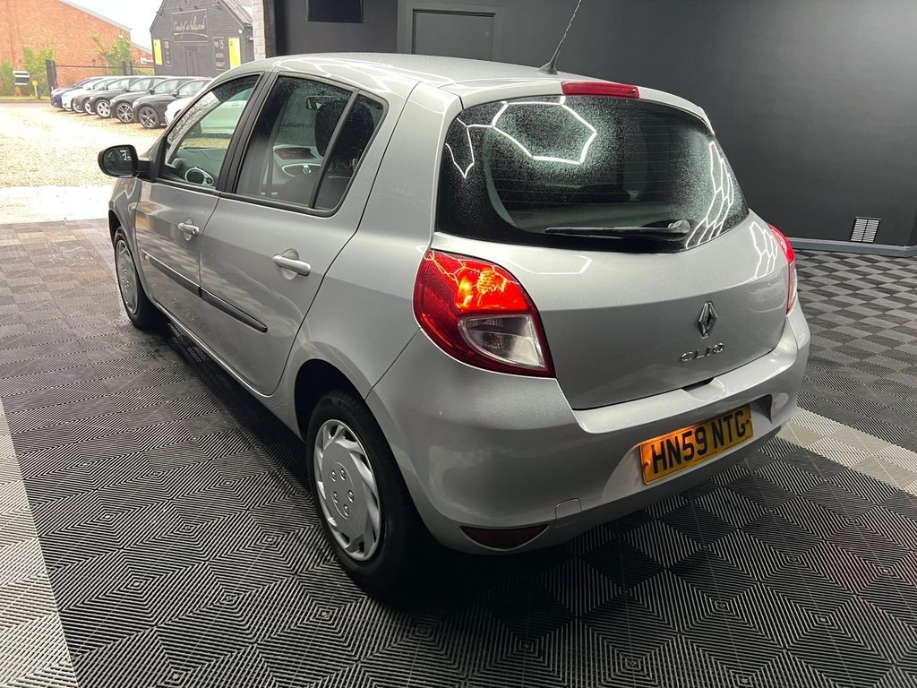 Used Renault Clio 2009 for sale - 77729904: Photo 9