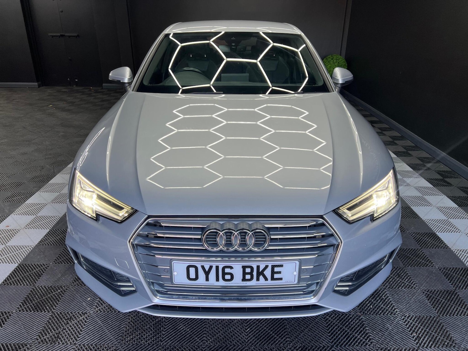 Used Audi A4 2016 for sale - 76647539: Photo 9