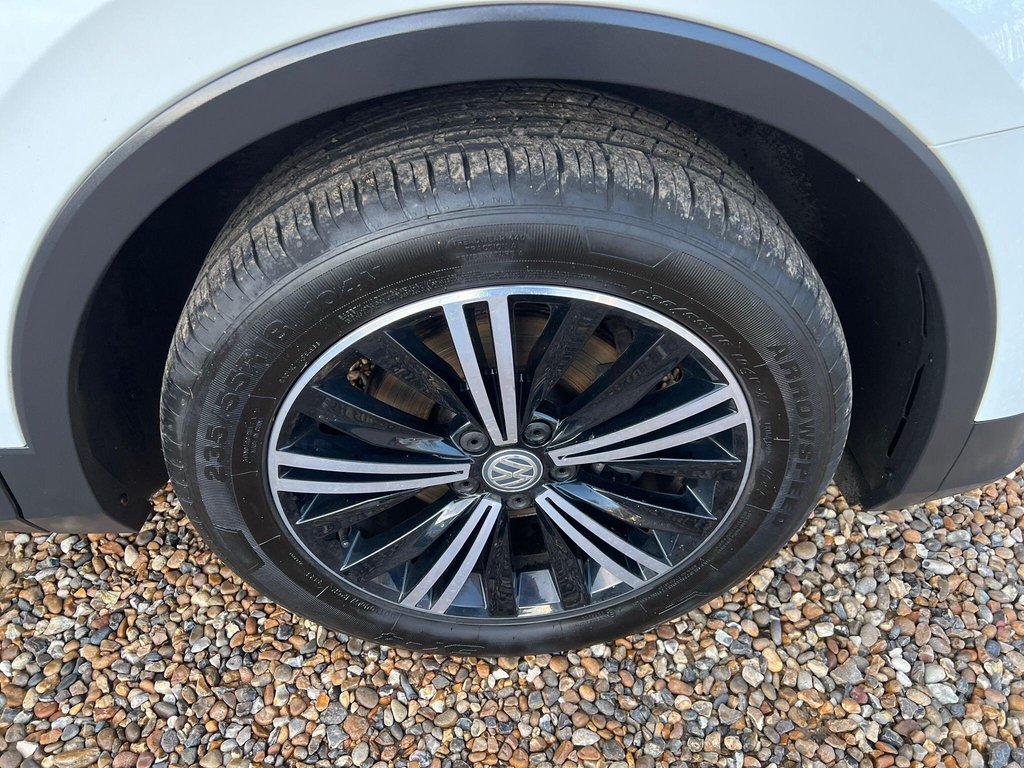 Used Volkswagen Tiguan 2018 for sale - 77729926: Photo 41