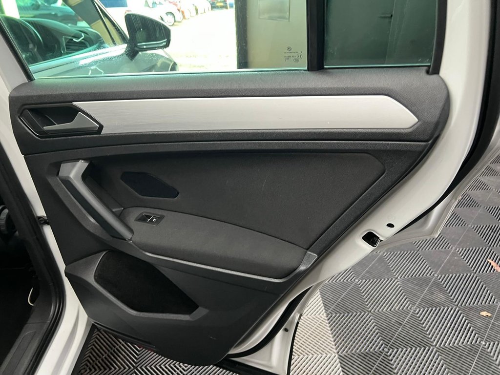 Used Volkswagen Tiguan 2018 for sale - 77729926: Photo 42