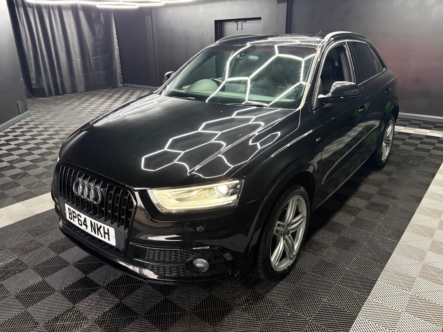 Used Audi Q3 2015 for sale - 77120637: Photo 7