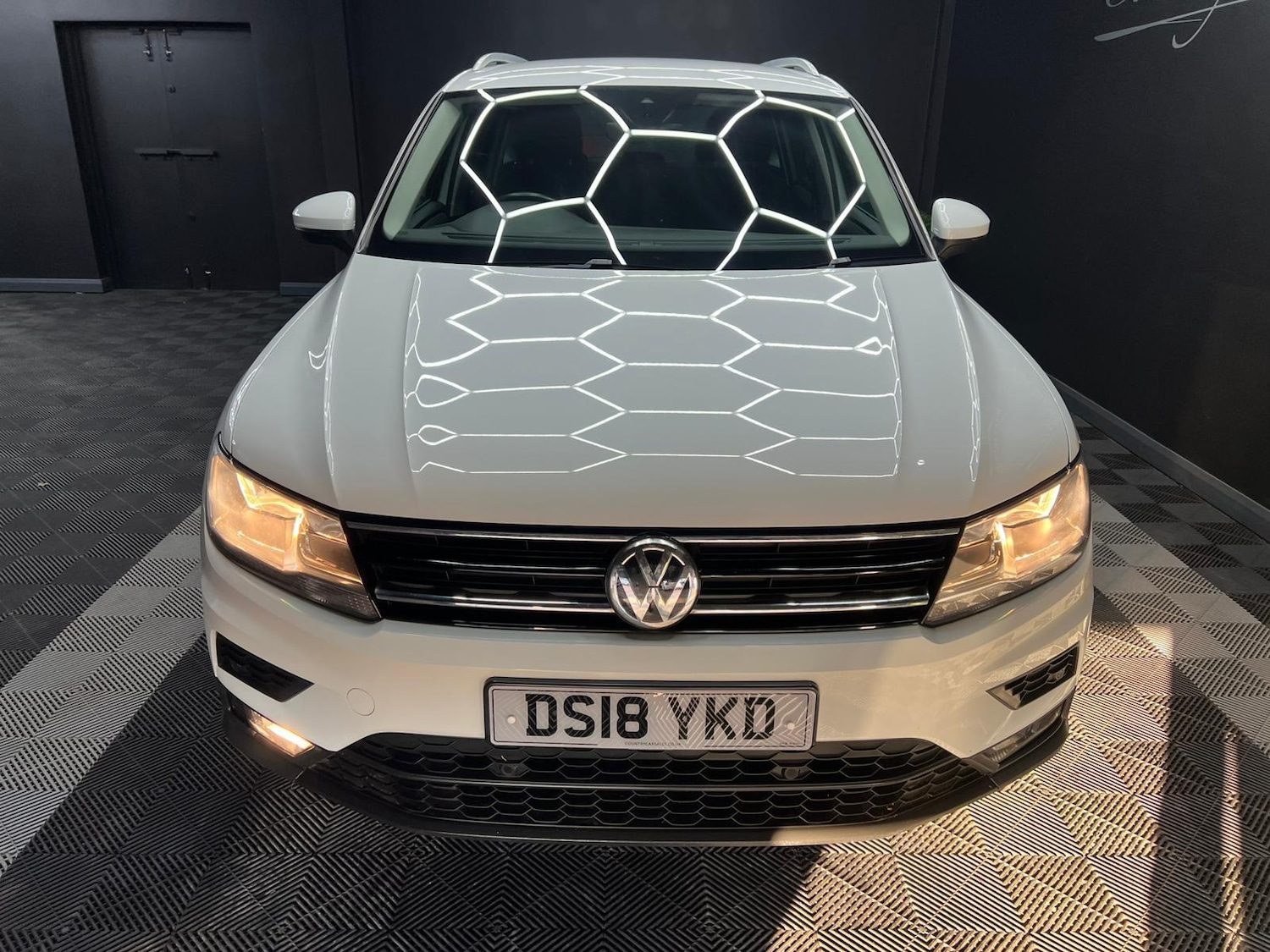 Used Volkswagen Tiguan 2018 for sale - 77144465: Photo 9