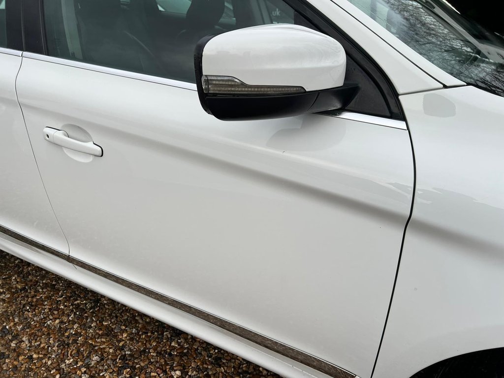 Used Volvo XC60 2015 for sale - 77729870: Photo 21