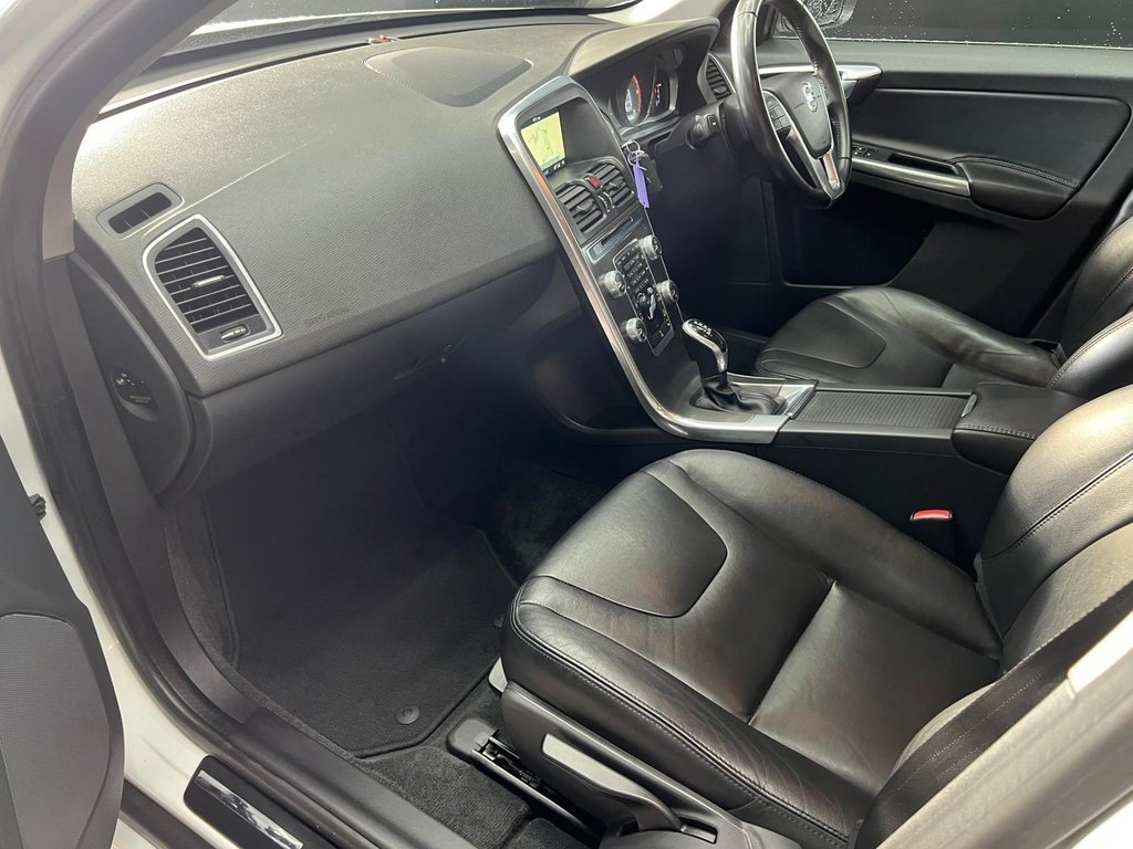 Used Volvo XC60 2015 for sale - 77729870: Photo 28