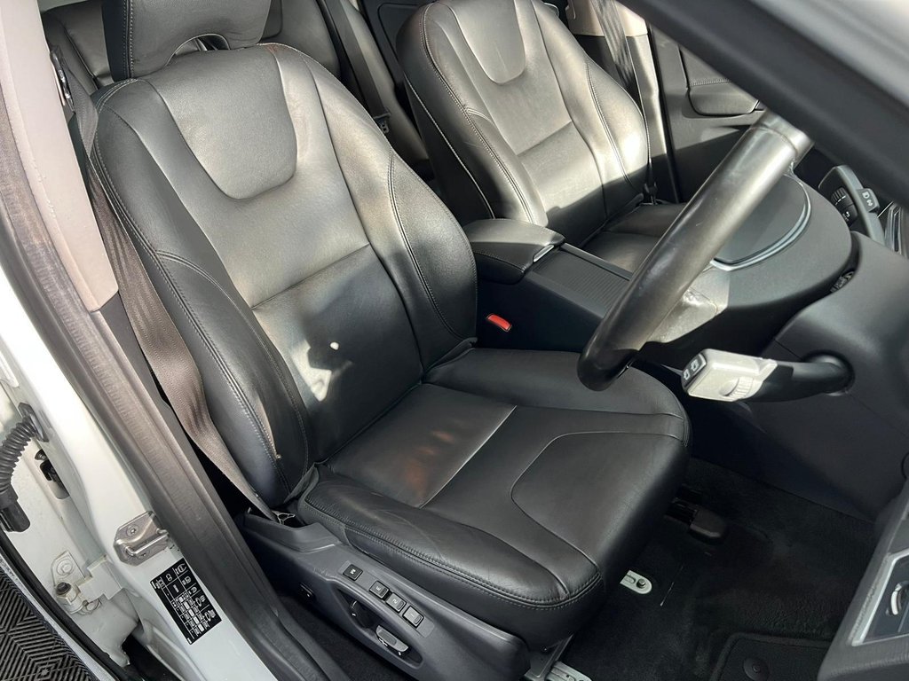 Used Volvo XC60 2015 for sale - 77729870: Photo 29