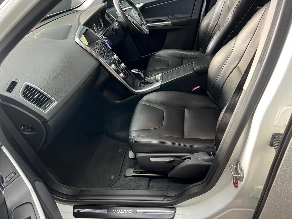 Used Volvo XC60 2015 for sale - 77729870: Photo 30