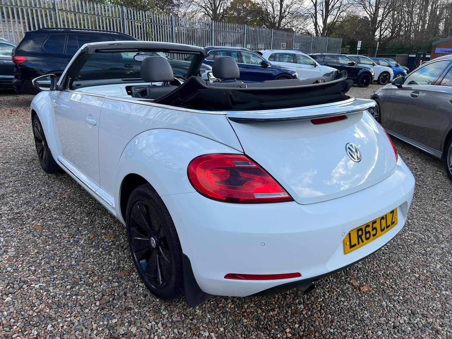 Used Volkswagen Beetle 2015 for sale - 76647532: Photo 12