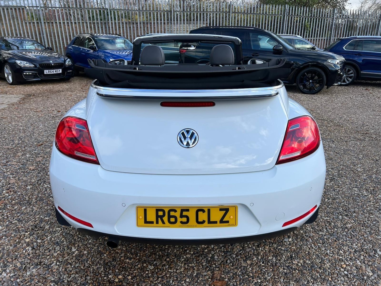 Used Volkswagen Beetle 2015 for sale - 76647532: Photo 15