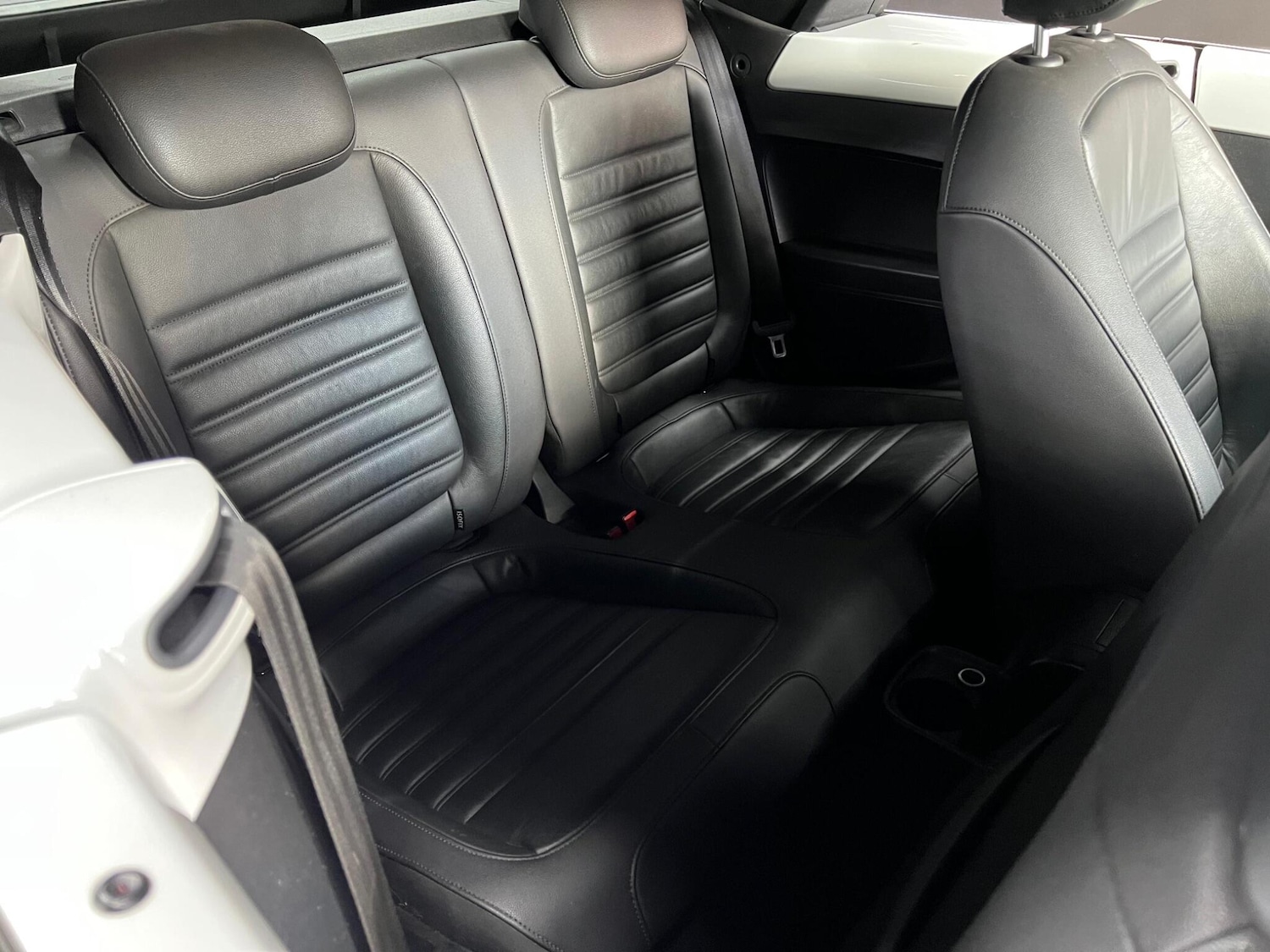 Used Volkswagen Beetle 2015 for sale - 76647532: Photo 33