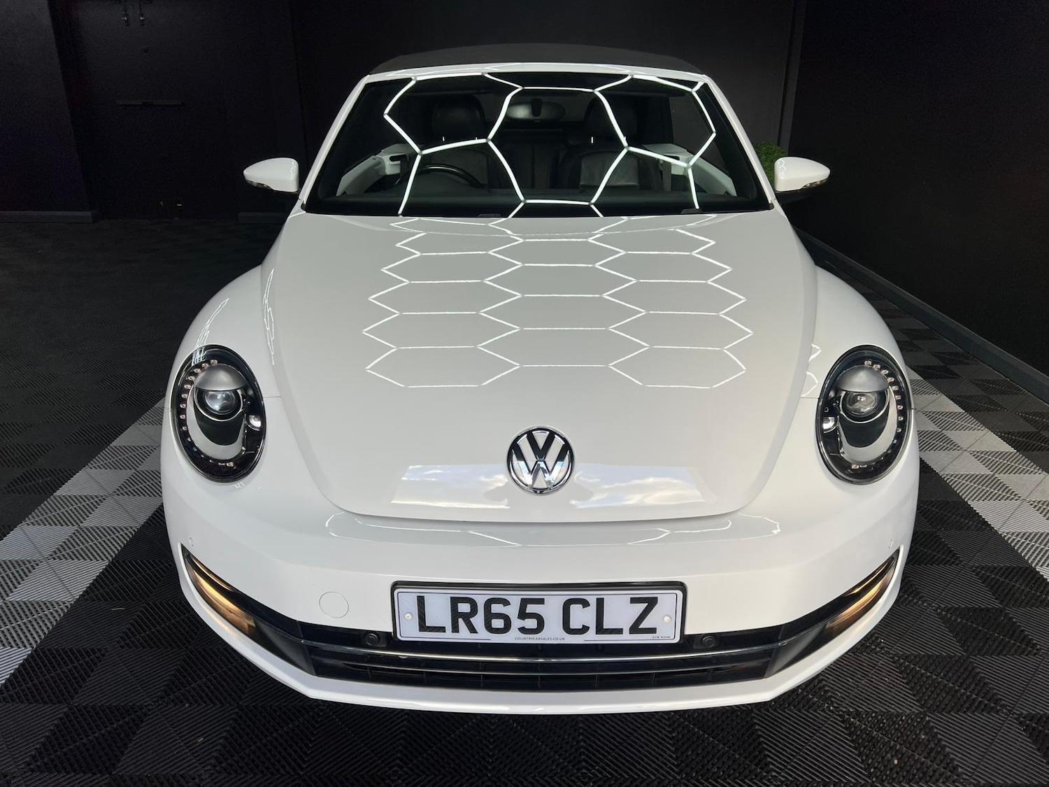 Used Volkswagen Beetle 2015 for sale - 76647532: Photo 6