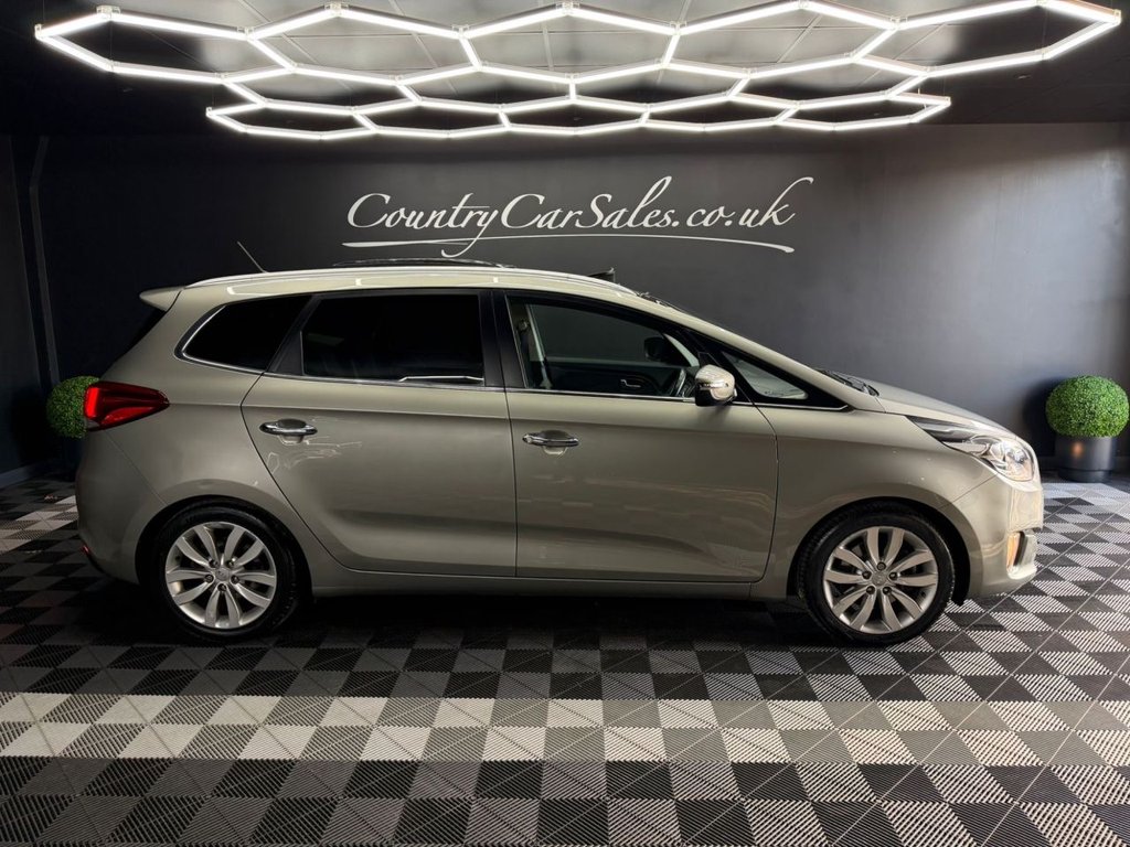 Used Kia Carens 2014 for sale - 77729888: Photo 1