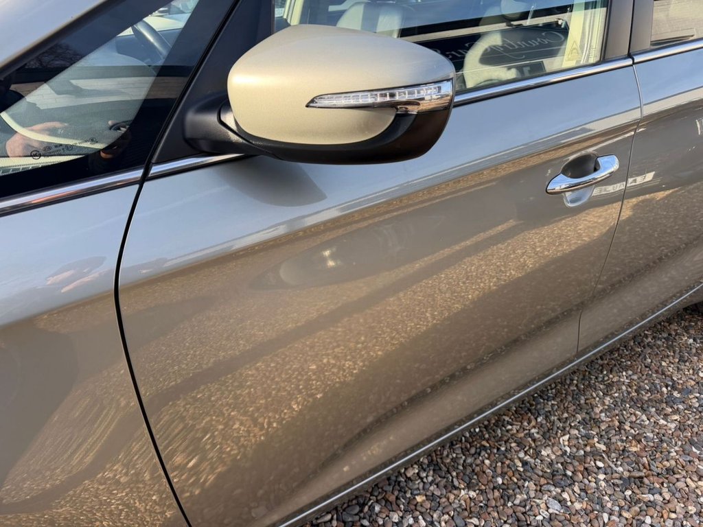 Used Kia Carens 2014 for sale - 77729888: Photo 19